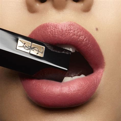 fondotinta yves saint laurent stick npn comedogeno|THE SLIM VELVET RADICAL MATTE LIPSTICK .